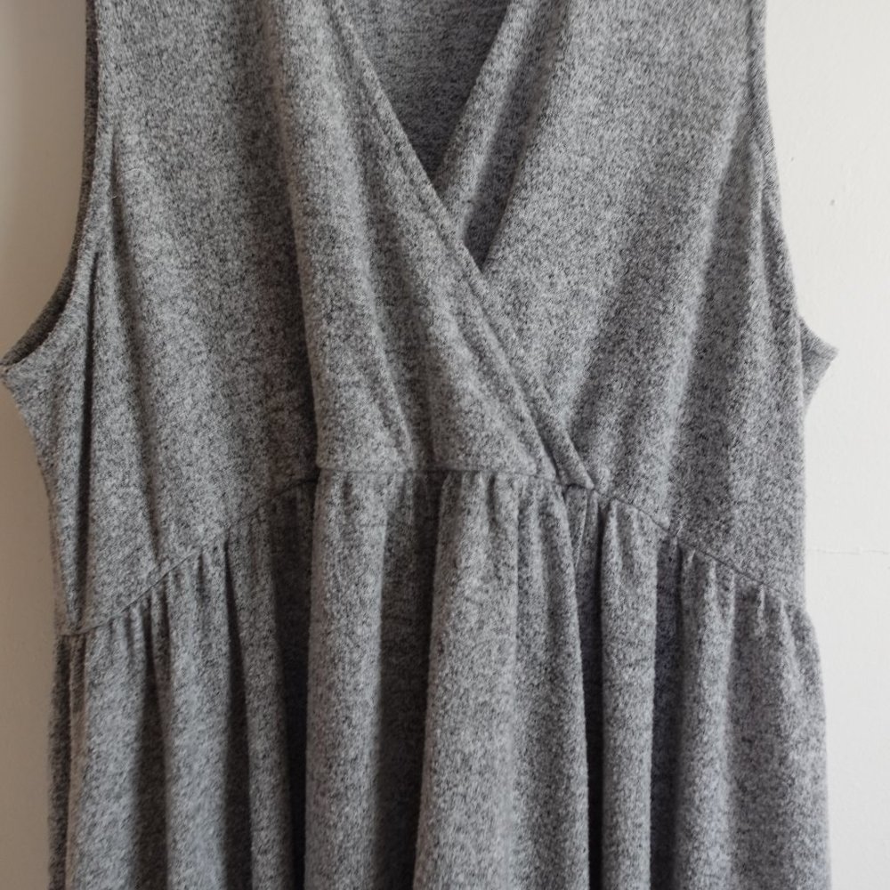 TORRID 3X SUPER SOFT PLUSH LIGHT GREY SURPLICE SKATER DRESS - Picture 2 of 12